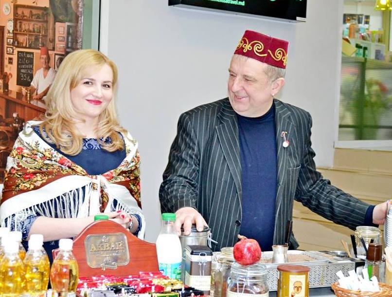 С министром труда, социальной защиты и семьи Руксандой Главан